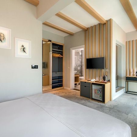 Isola 12 Hotel Каш Екстериор снимка